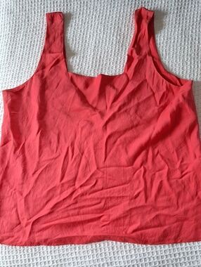 Neiman Marcus Coral Sleeveless Scoop-Neck Camisole